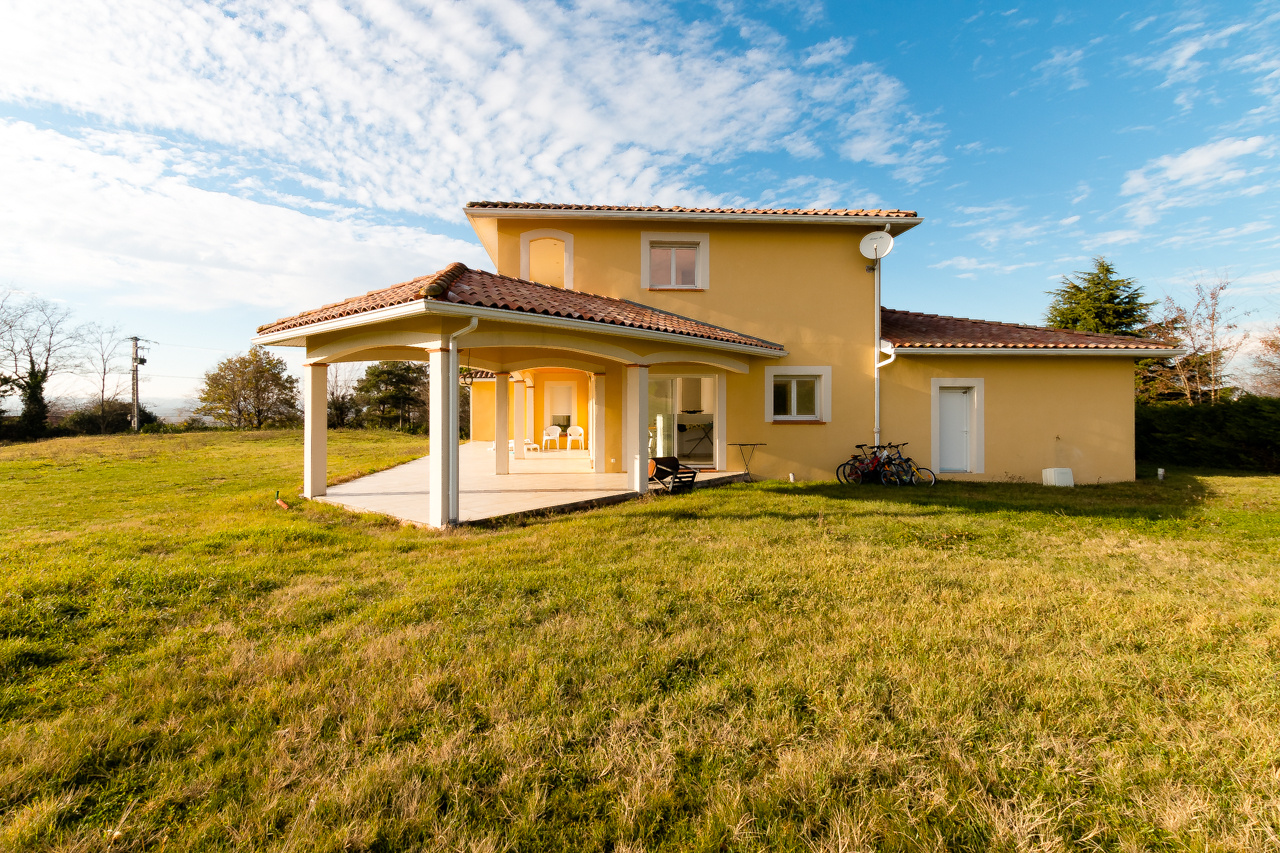 Belberaud Maison Provencale T4 De 180m Terrain De 1280m